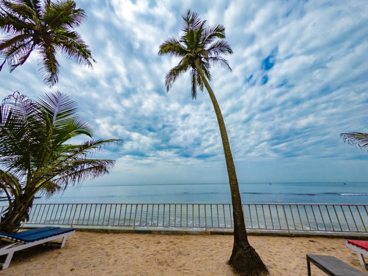 Vista Praia Beach Resort Andžuna Exteriér fotografie